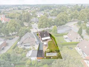 À vendre à Meise  maison 3 chambres et 2 garages spacieux.