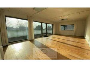 Bureaux écoénergétiques à louer avec grande terrasse et p...