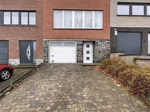 ** OPTION ** Maison avec 3 chambres  garage et jardin