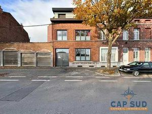 Spacieuse maison 4 chambres avec cour à vendre à Ath