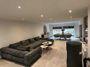 Maison Plain-Pied avec entrepôt