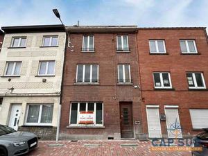 Maison à rénover idéalement située à Gosselies.