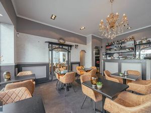 Bien professionnel à louer à Oostende € 1.200 (LHBQA) - Viaene Vastgoed | Zimmo