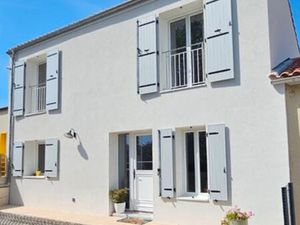 Maison neuve à louer à l'année