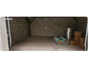 Garde meuble/ box / local de stockage / dépôt / local professionnel / entrepôt à parempuyr