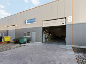 Bien professionnel à vendre à Oostham (LHB7L) - Het Vastgoedkantoor Beringen | Zimmo