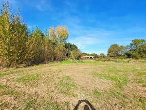 Terrain constructible viabilisé à vendre