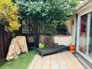 MAISON de +/- 141 m2 - 3 chambres  2 SDB et terrasse SE