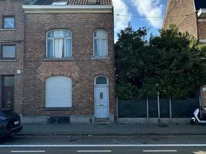 Maison unifamiliale avec grand jardin