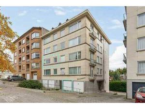 Appartement rénové de 2 chambres