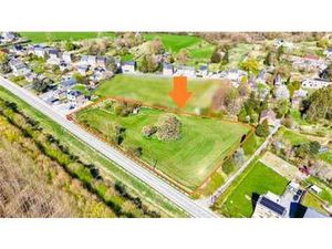 Terrain à bâtir de plus de 7300 m²!