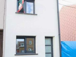 maison entièrement rénovée - 3 chambres + 1 bureau et jardin