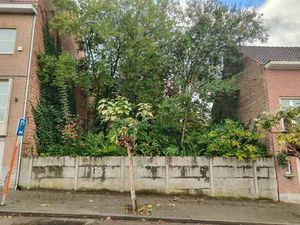 TERRAIN A BATIR DE 12 METRES DE LARGE