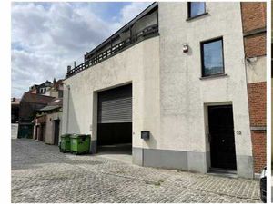 Entrepôt 380 m²  double accès  centre de Bruxelles