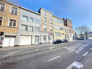 VOLTAIRE // FERNAND BLUM // Surface commerciale + atelier