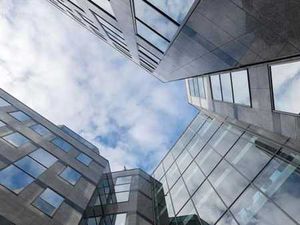 NICE OFFICES TO LET AS FROM 50 m² UP TO 3.700 m²