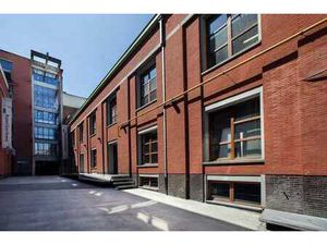 95 m² dans bâtiment iconique au centre de Bruxelles