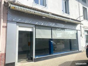 Local commercial 48 m² Saint-Étienne-du-Bois