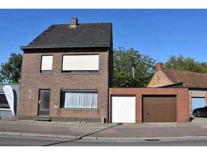 Te moderniseren woning in centrum Poederlee met mooie tuin
