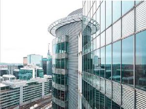 Bureaux à louer entre 1.126 m² et 15.070 m²