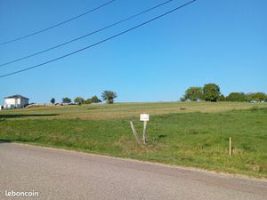Vends terrain à bâtir reparti en 8 parcelles