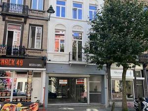 Local commercial de 130 m² + 60 m² en sous-sol