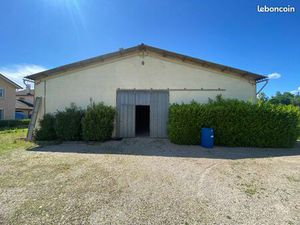 Hangar / Entrepot de stockage