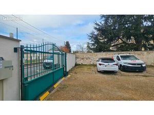 Place parking Bretigny