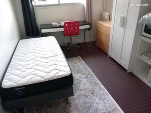 RER Bourg la Reine - studio meublé 17m2