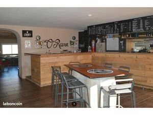 À louer – Local bar/restaurant 130 m² avec terrasse & parking