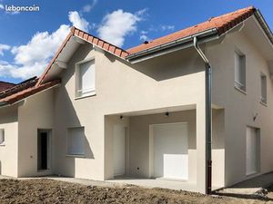 Maison 5 pièces proche écoles et bus