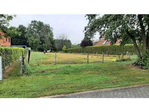 Beau terrain à bâtir pour une construction ouverte