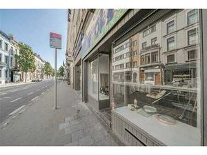 Trone - Commerce 118m² - Façade 6m - 0 Charges