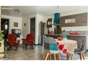 Maison meublée à vendre à MOUTHOUMET