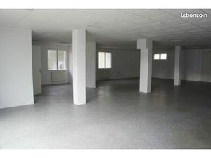 Local de 300 m² à louer à Pamiers