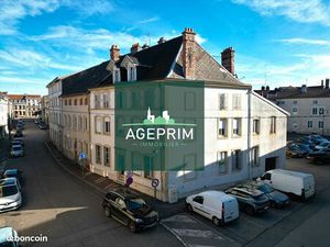 Maison 14 pièces 245 m²