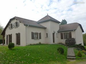 LOCATION MAISON F7 de 203 m² à EPINAL  quartier Razimont  sur 2000 m² de terrain entièreme