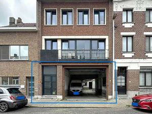 Entrepôt à vendre avec jusqu'à 20 places de parking à Terhag