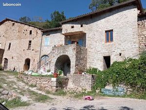 Maison + terrain agricole + source+ 2 réservoirs