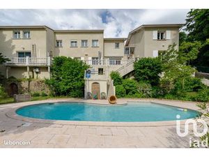 Maison 6 pièces 216 m²