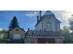 Bogny sur meuse: Maison de Maitre et dependance sur 2557M2 de terrain