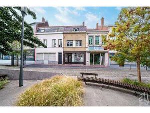 TOP DEAL: ENSEMBLE DE 3 IMMEUBLES SUR LA GRAND PLACE.