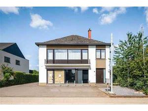 Commerce avec appartement