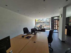 Rez de chaussée commercial à vendre