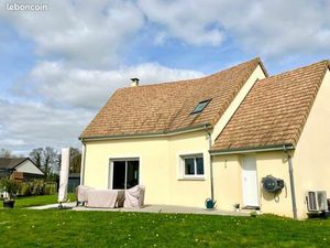 Maison de 2017 / T5 110m2 + garage + 1150 m2 jardin clôturé Escures-sur-Favières