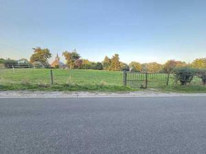 Beau terrain à bâtir à Chapon-Seraing