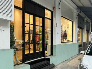 ? À saisir Local commercial en plein cœur du Carré d’Or au Centre-Ville de Saint-Denis  Il