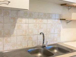 Maison plain-pied loyers 1200 CHARGES COMPRISES location/colocation possible