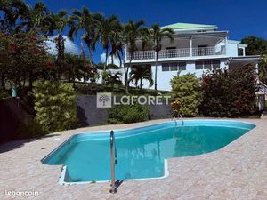 Villa 5 pièces 292 m²