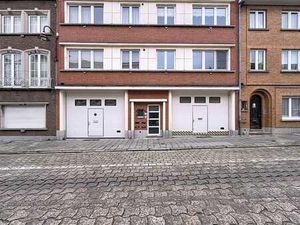 Entrepôt de 220m2 idéalement situé à louer